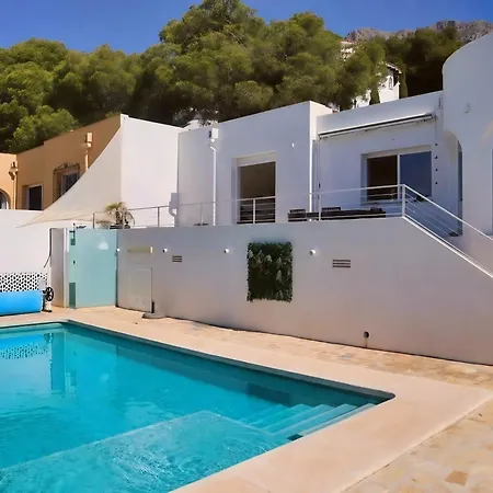 Villa Amira
